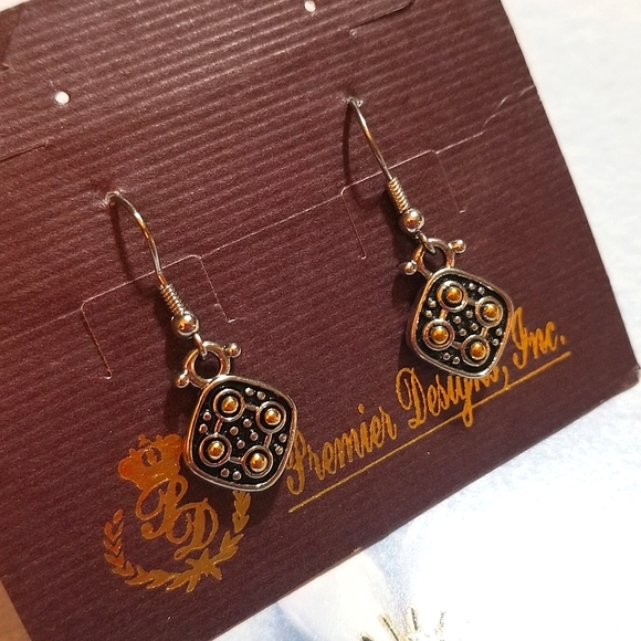 NEW Premier Designs Bollywood Style Two Tone Dangle Earrings - Picture 4 of 5